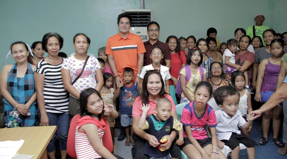 Talisay City distributes allowances to tanods, special education ...