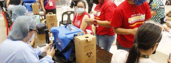 Bacolod EOC warns  against vax mixing