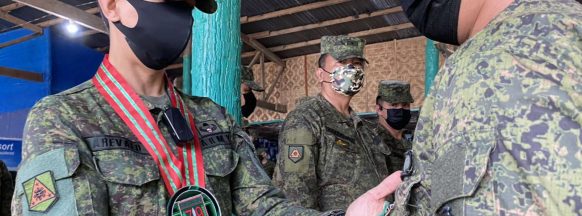 3ID commander bestows combat medals to Masaligan troopers