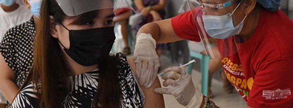 Bacolod opens COVID-19  vax program to general public