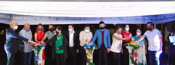 Megaworld lights up Christmas  Village in Forbes Hill