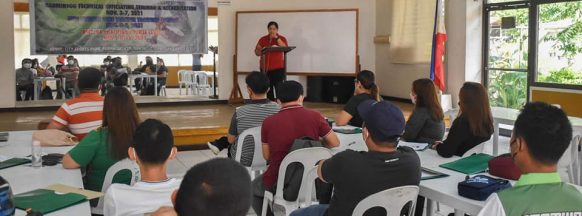 Nat’l badminton reps  train local coaches
