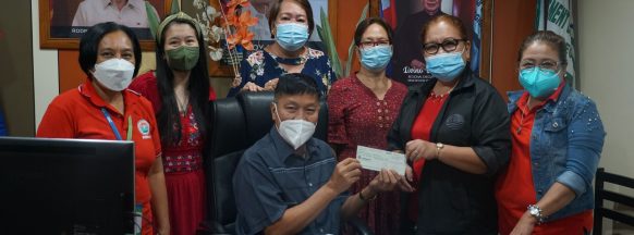 DENR Employees Union gives cash  aid to ‘Odette’ victims in NegOcc