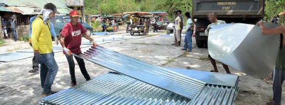 Over a thousand Hinoba-an  residents avail of relief aid