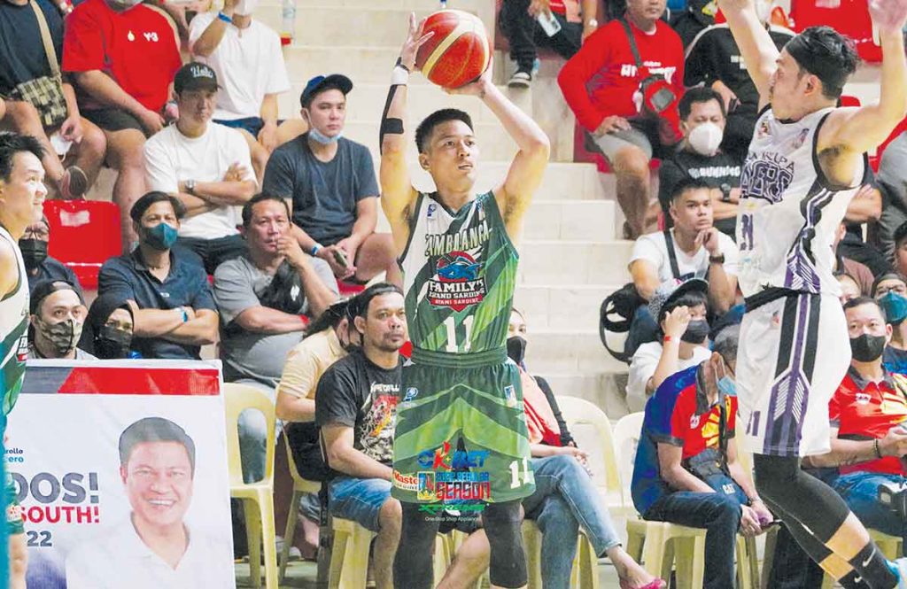 Jaycee Marcelino carries the fight for Zamboanga City Family Brand Sardines in their Maharlika Pilipinas Basketball League Southern Division semifinals Game 1 win over Bacolod BingoPlus. (MPBL photo)