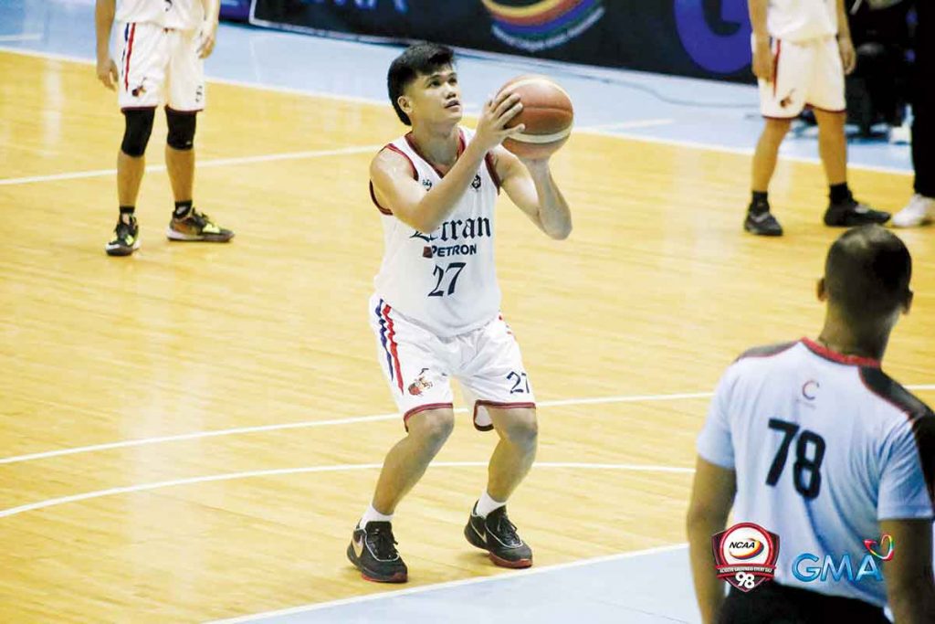 King Caralipio stepped up in his final collegiate game to lead Colegio de San Juan de Letran Knights to the NCAA men’s basketball three-peat. (Photo by GMA Sports/NCAA)