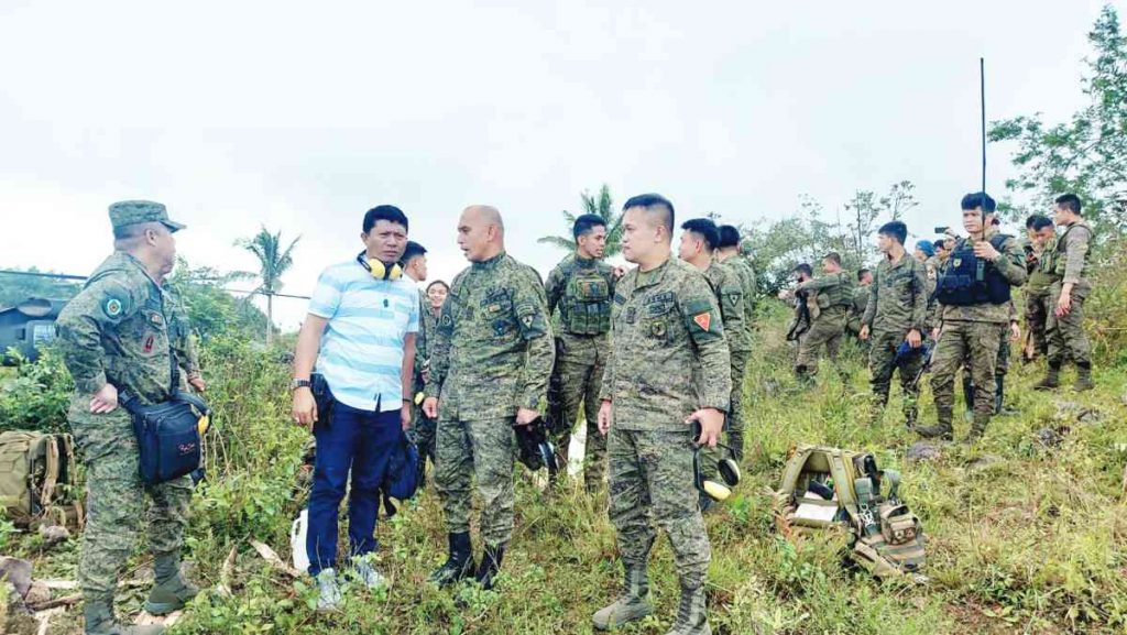 Colonel Orlando Edralin (third from left), 303rd Infantry Brigade commander, together with other staff officers conducted a reconnaissance at the encounter sites in Negros Occidental’s Kabankalan City earlier this week. This aims to provide information and an accurate view of the site, particularly in Barangay Oringao and its neighboring villages following a recent gun battle over the weekend. (303rd Infantry Brigade photo) 