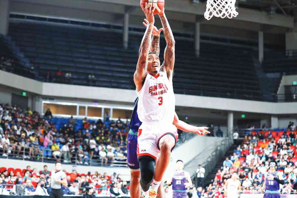 Jamie Malonzo is solid for Barangay Ginebra San Miguel Kings in their lopsided win over Converge FiberXers. (PBA photo)