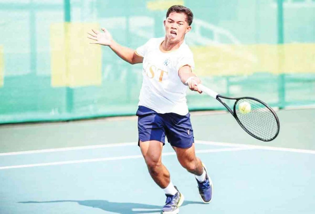 Nilo Ledama led the way in University of Santo Tomas' 5-0 sweep of Adamson University. (UAAP Media photo)