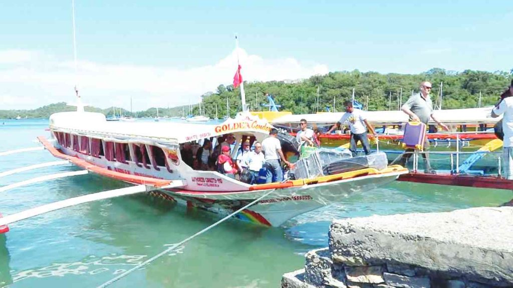 Sea travelers are reminded that colorum motor bancas pose danger as they do not comply with the safety standards set by the Maritime Industry Authority, the Philippine Coast Guard in Northern Negros Occidental says. (Contributed photo)