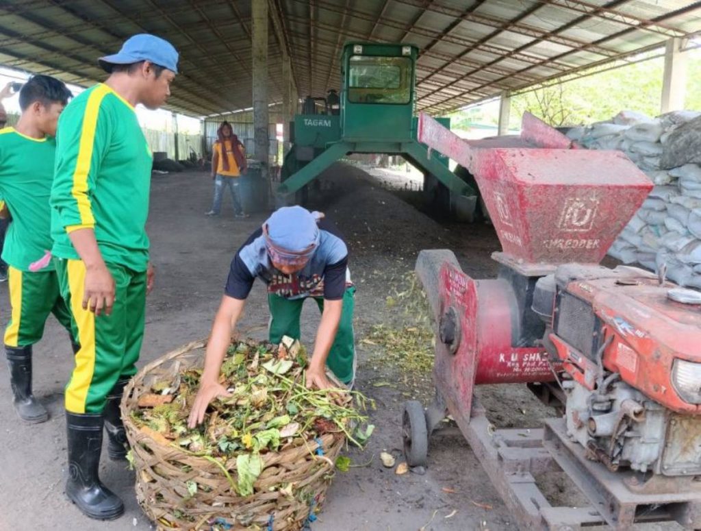 Bacolod steps up biowaste composting program - Watchmen Daily Journal