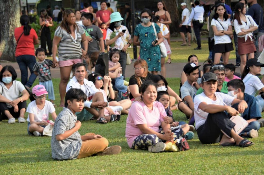 Negrenses went to the Negros Occidental Capitol Park and Lagoon for the celebration of Easter Sunday on April 9, 2023. The provincial government is eyeing holding weekend activities at the park. (Negros Occidental provincial government photo)