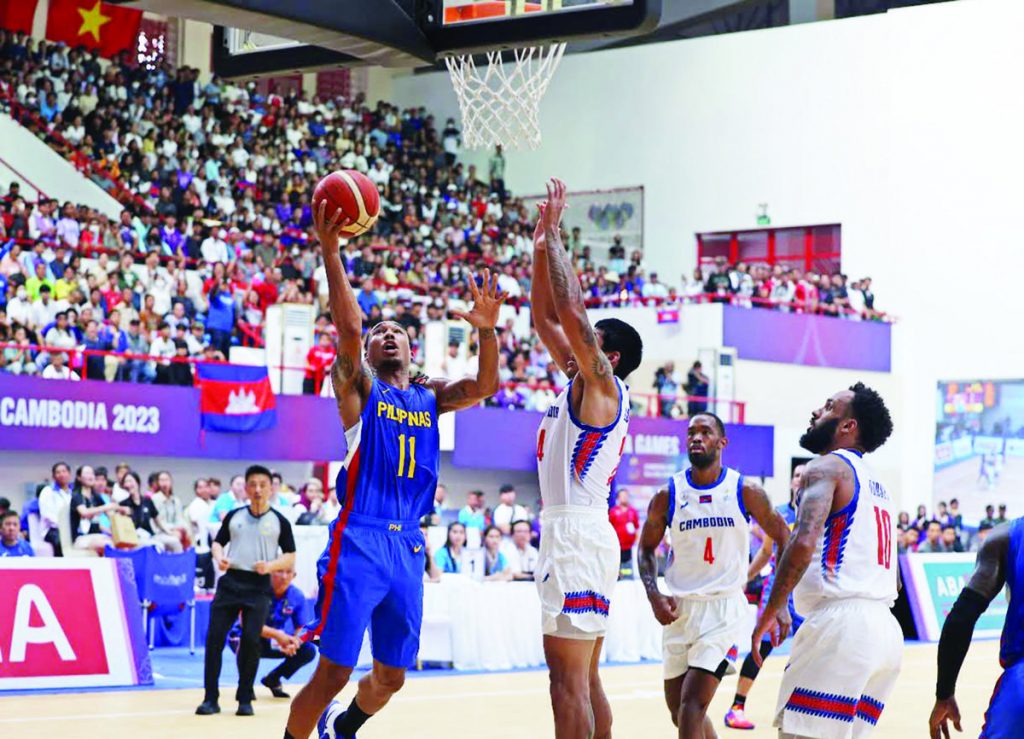 Gilas Pilipinas’ Chris Newsome goes for a layup during their 32nd Southeast Asian Games match against Cambodia. (Photo courtesy of Philippine Media Pool)Gilas Pilipinas’ Chris Newsome goes for a layup during their 32nd Southeast Asian Games match against Cambodia. (Photo courtesy of Philippine Media Pool)