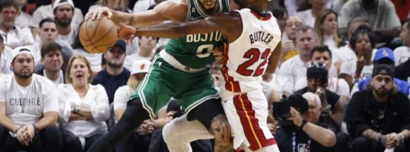 NBA: Celtics stay alive with victory at Heat