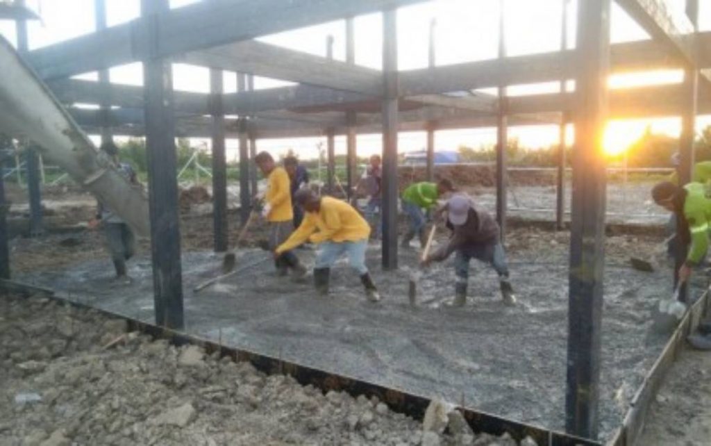 Workers laid the foundation for the initial units of the Yuhum Residences at the Arao relocation site in Bacolod City’s Barangay Vista Alegre earlier this month. Being implemented under the Pambansang Pabahay Para sa Pilipino Housing program, at least 400 units are expected to be finished in time for the second State of the Nation Address of President Ferdinand Marcos, Jr. next month. (Albee Benitez / Facebook photo)