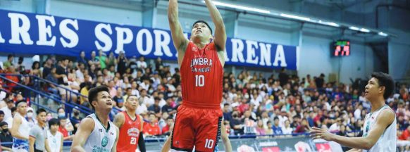 Ginebra prevails over Phoenix for 1st win