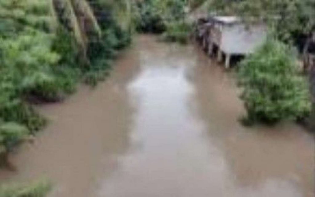 A flooded area in Negros Occidental’s Bago City following heavy rains due to the combined effects of the southwest monsoon and Typhoon “Egay” last week. The highest crop losses in Western Visayas were reported in Negros Occidental, amounting to P50.358 million, data from the Regional Disaster Risk Reduction and Management Council-6 on Thursday, August 3, 2023 showed. (Photo courtesy of Negros Occidental Provincial Disaster Management Program Division)