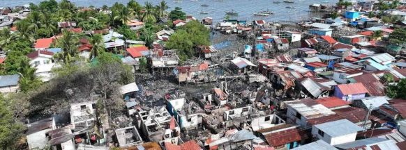 35 families homeless; Fire guts 26 Silay houses, displaces 114 residents