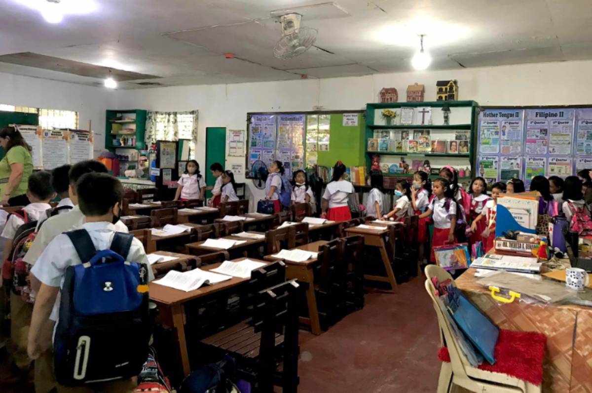 The Department of Education-Schools Division in Negros Occidental says they will continue to accept late enrollees for the next two months. (RMN dyHB Bacolod photo)