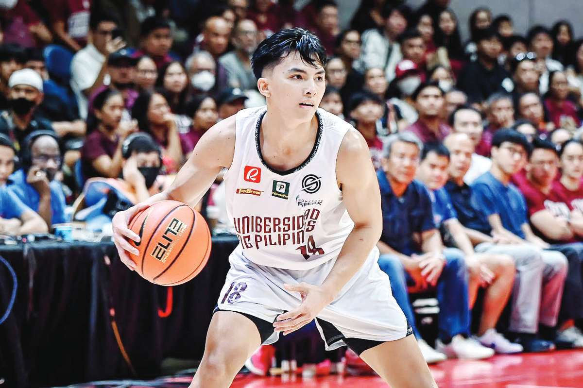 Bacolodnon Harold Alarcon delivered timely hits in the University of the Philippines Fighting Maroons’ victory over the Ateneo de Manila University Blue Eagles. (UAAP photo)