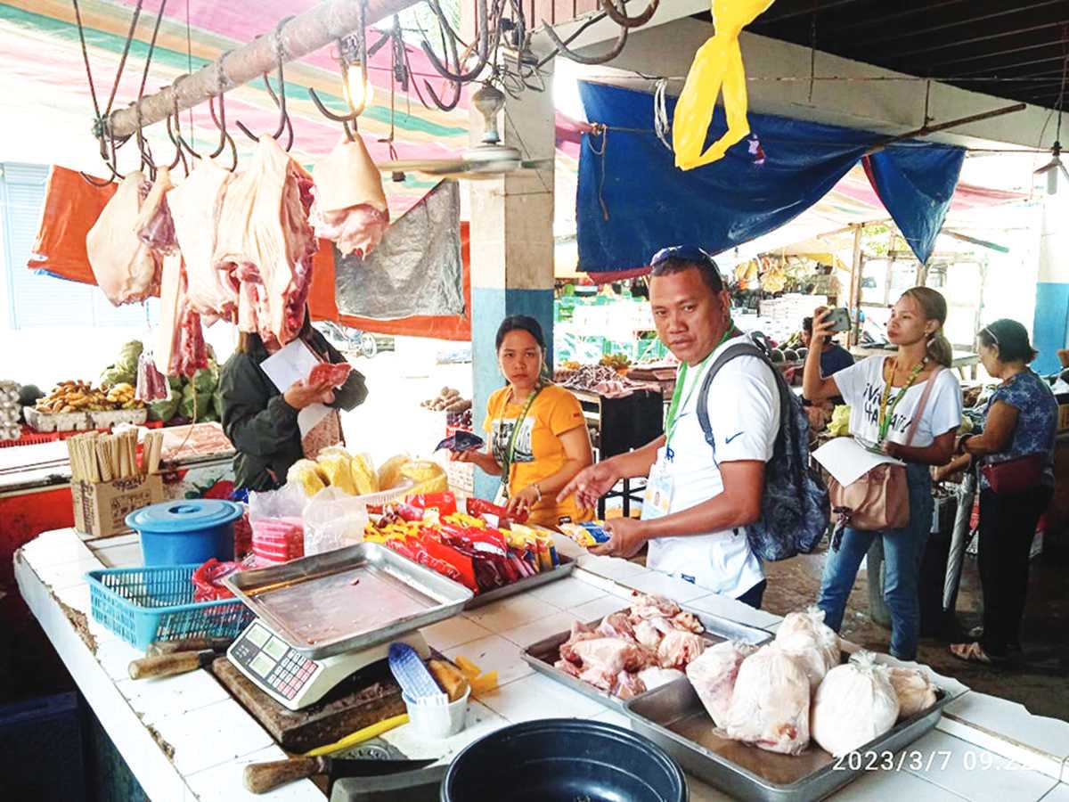 The increase in pork prices is a "natural happening" as the demand is also expected to increase during the holidays, Negros Occidental Governor Eugenio Jose Lacson says. (PVO photo) 