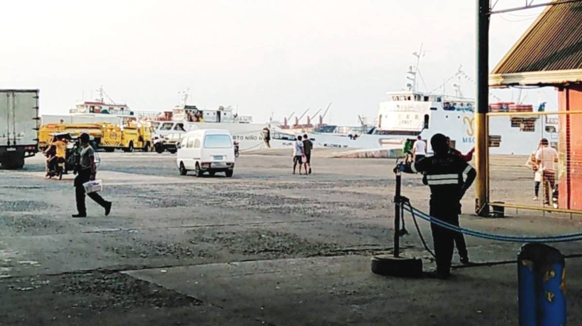 The Coast Guard District Western Visayas says they are expecting an influx of passengers going home for the holidays. (Dominique Gabriel G. Bañaga photo)