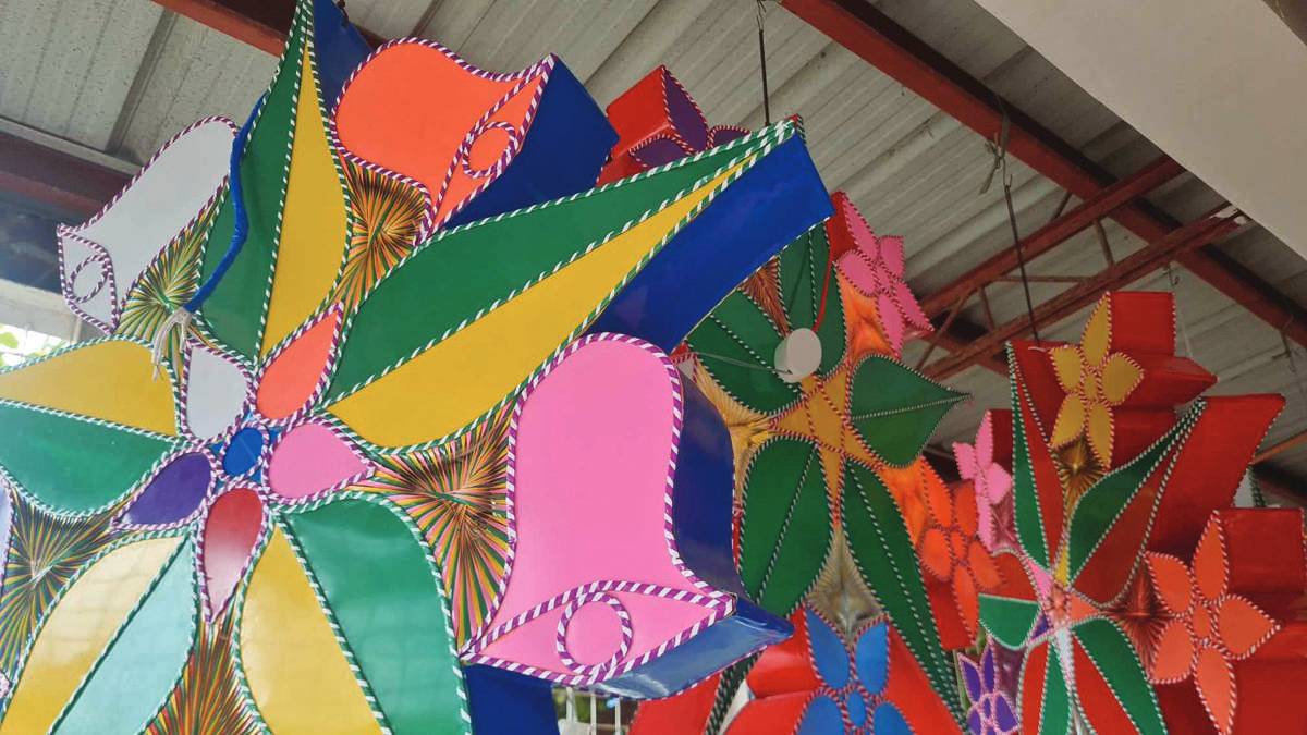 Parols or Christmas lanterns have been a symbol of hope for persons deprived of liberty at Negros Occidental District Jail, as they look forward to the day when they will be freed. (Erwin Nicavera / The City Bridge, Bago City Newsletter)