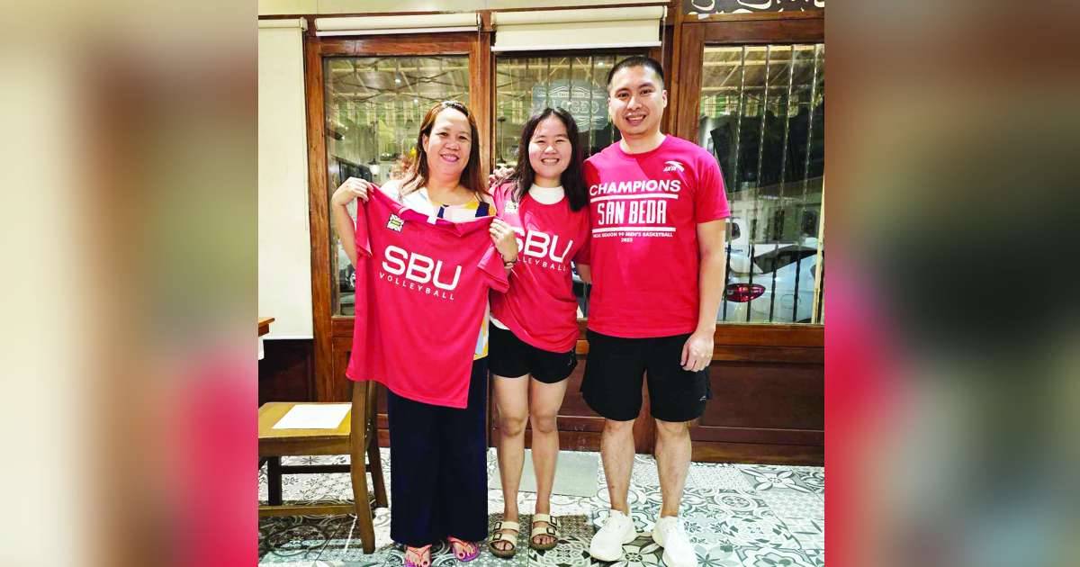 Patricia Grace Hiponia (center) with her mother Grace (left) and San Beda University Lady Red Spikers assistant coach Ray Rosales (Contributed photo)