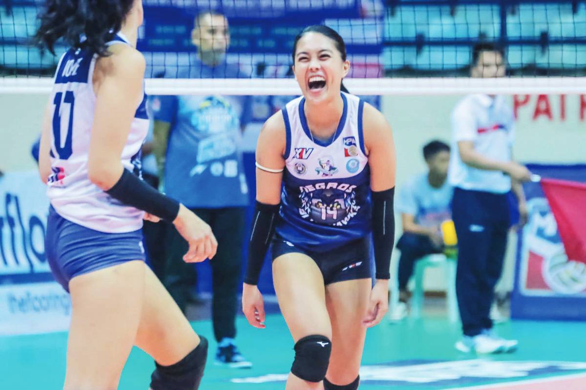 Negros ICC Blue Hawks’ Angel Habacon rejoices as her team reaches the finals of the Maharlika Pilipinas Volleyball Association league. (MPVA photo)