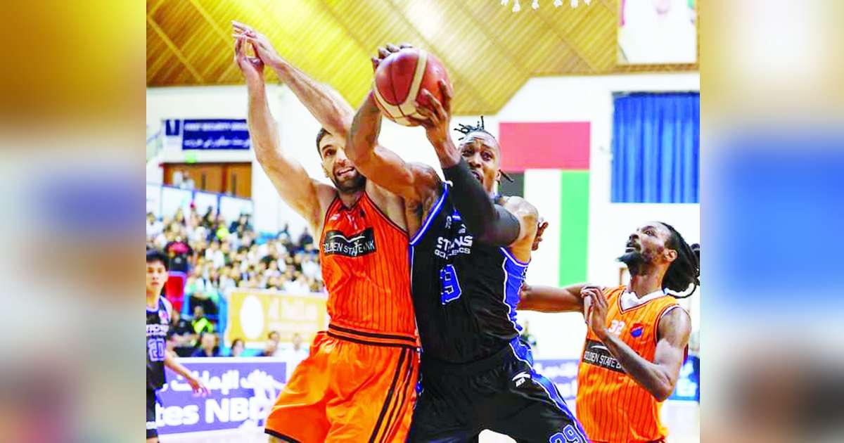 Strong Group Athletics-Philippines' Dwight Howard beats a Homenetmen's player for a rebound. (UAE Basketball Association photo) 