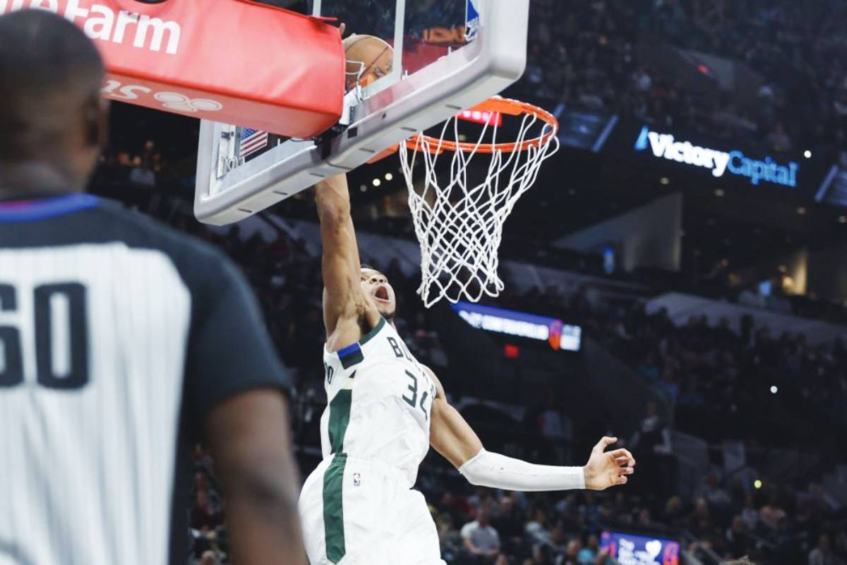 MILWAUKEE BUCKS FORWARD GIANNIS ANTETOKOUNMPO (Adam Davis / EPA-EFE / File photo)