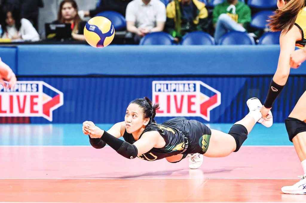 Feu Outduels Ateneo In Uaap Womens Volley Watchmen Daily Journal