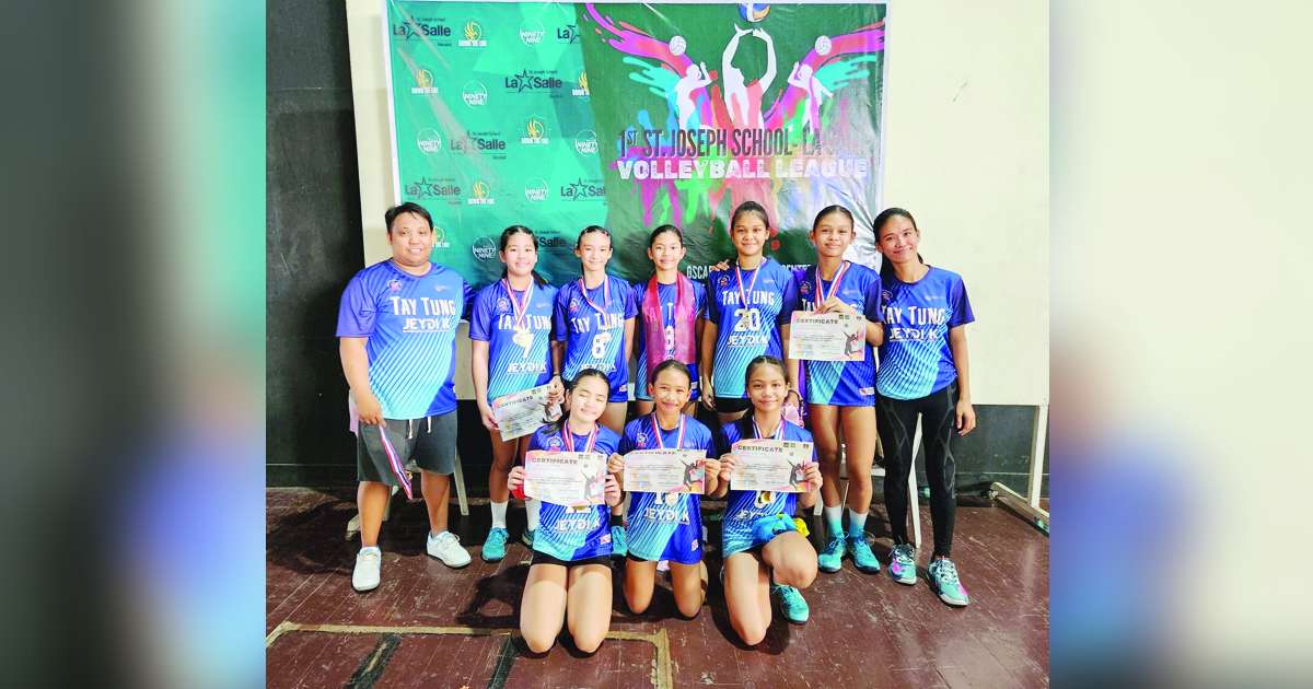 The Bacolod Tay Tung High School Thunderbolts’ 12-Under squad captured the inaugural championship against the San Carlos team in the 1st St. Joseph School-La Salle Volleyball League. (Jose Montalbo photo) 