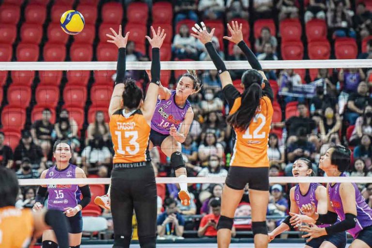Choco Mucho prevents Farm Fresh’s upset try in PVL - Watchmen Daily Journal