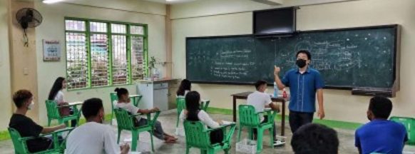 DepEd releases guide on alternate uniforms for teachers, school staff