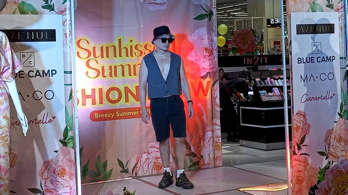 METRO SUNKISSED SUMMER FASHION SHOW also featured Pat Sebunga, Metro Advertising & Promotions Supervisor./ RBS Photos