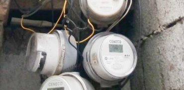 An undated photo of electric meters at a residential area in Bacolod City. Mayor Alfredo Abelardo Benitez urged the Energy Regulatory Commission to act on the joint petition for the approval of the power supply agreement of Central Negros Electric Cooperative and Energy Development Corporation that could lower the cost of power in the city. (PNA Bacolod / File photo)  