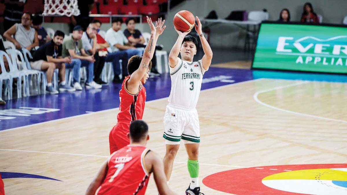 Terrafirma Dyip’s Juan Miguel Tiongson shoots against the defense of NorthPort Batang Pier’s Fran Yu. (PBA photo)