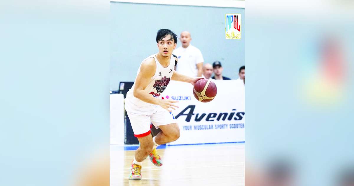 Kyle Tolentino’s seventh trifecta served as a game-clincher for the South Cotabato Warriors as it extended their lead to 78-71, after the Negros Muscovados charged back to within 71-75 with less than a minute left. (MPBL photo)