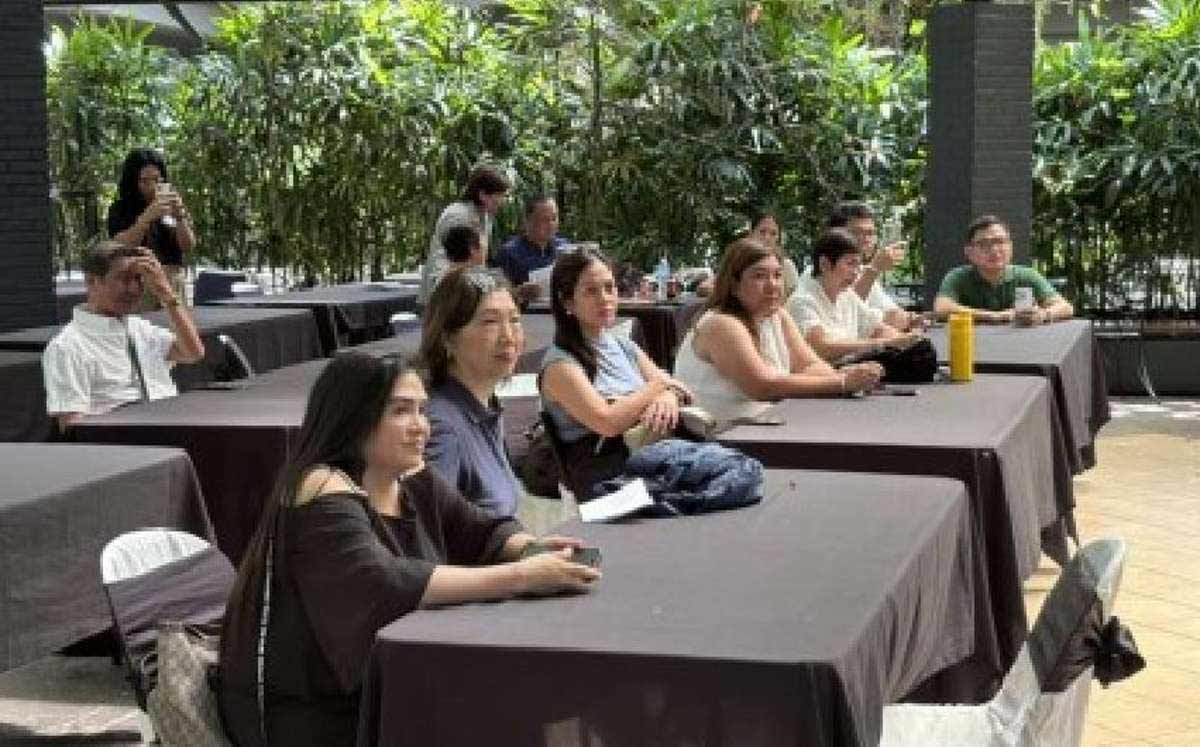 Members of the Philippine Tour Operators Association, headed by its second vice president Mary Ann Ong (second from left), meet with tourism stakeholders in Negros Oriental on May 16, 2024. The group is on a familiarization tour until May 18 to visit the different tourist attractions in the province. (PNA photo)