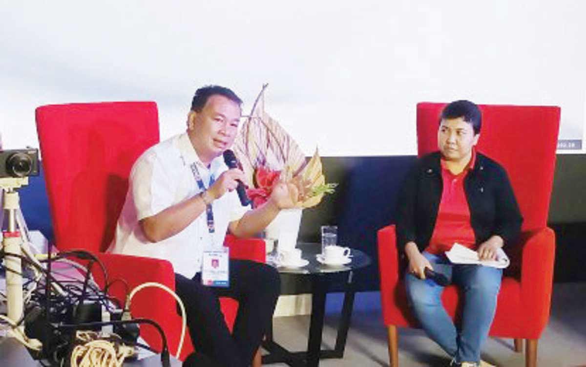 Department of Social Welfare and Development (DSWD) in Western Visayas Regional Director lawyer Carmelo Nochete provides updates on the government’s Walang Gutom 2027: Food Provision Through Strategic Transfer and Alternative Measures Program (Food STAMP) during the Kapihan sa Bagong Pilipinas at the DSWD operations center in Iloilo. Nochete says an initial 30,000 food-poor families in Negros Occidental will benefit from the program. (PNA phot)