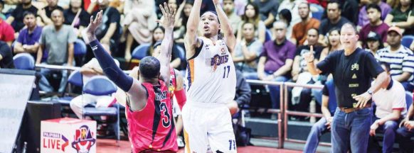 Meralco edges Beermen behind Newsome’s clutch hits