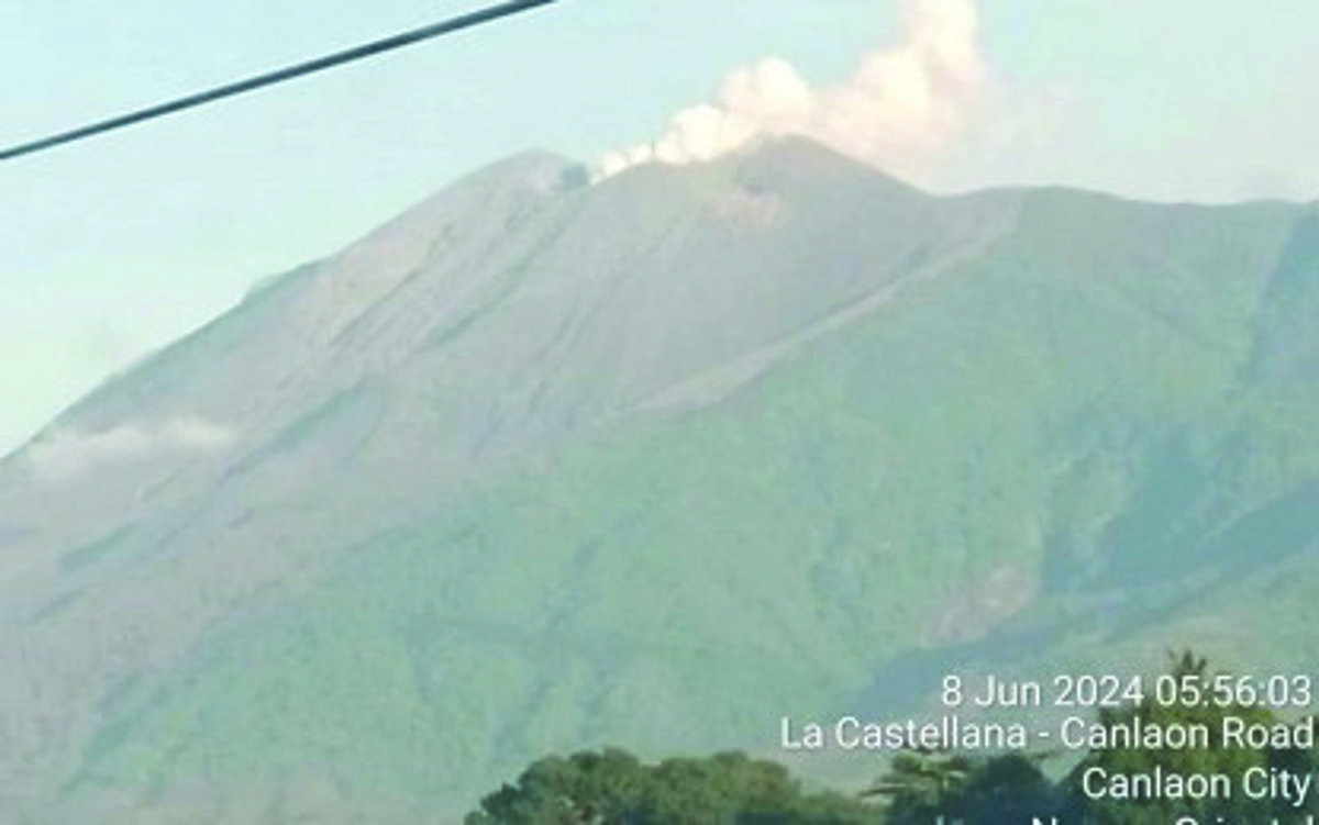 The increase in the prices of some goods after the eruption of Kanlaon Volcano on June 3, 2024 is negligible, the Philippine Statistics Authority says. (PNA / File photo)