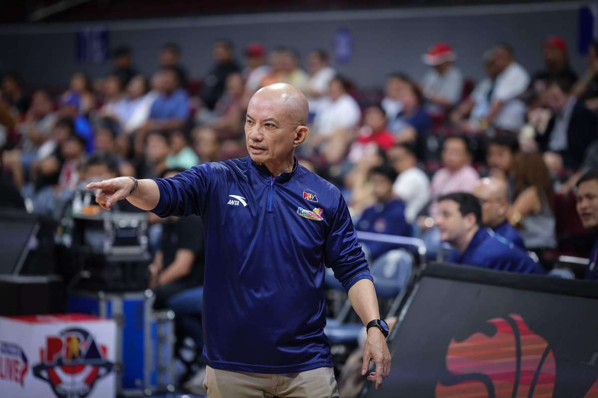 RAIN OR SHINE COACH YENG GUIAO (PBA Images / File photo)