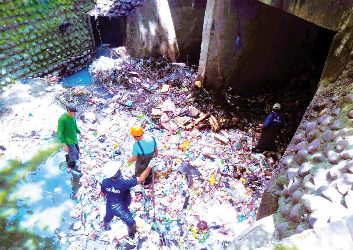 Stagnant waters are perfect breeding grounds for Aedes aegypti mosquitoes, the main vector for transmitting the dengue virus. A total of 602 dengue cases were recorded in Bacolod City from January 1 to August 10, 2024, the City Health Office reported. (Bacolod DRRMO photo)