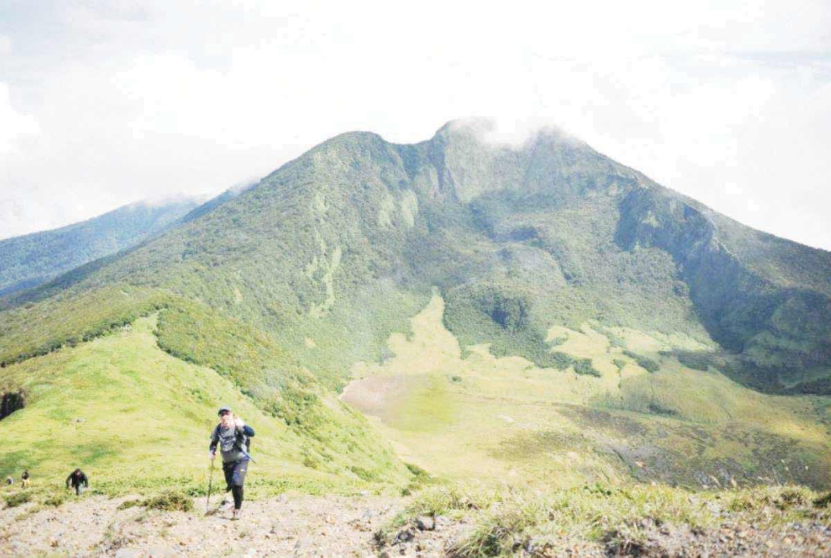 The installation of the demarcation line marking the four-kilometer radius permanent danger zone around Mt. Kanlaon is ongoing, the Office of Civil Defense in Western Visayas says. (Contributed photo)