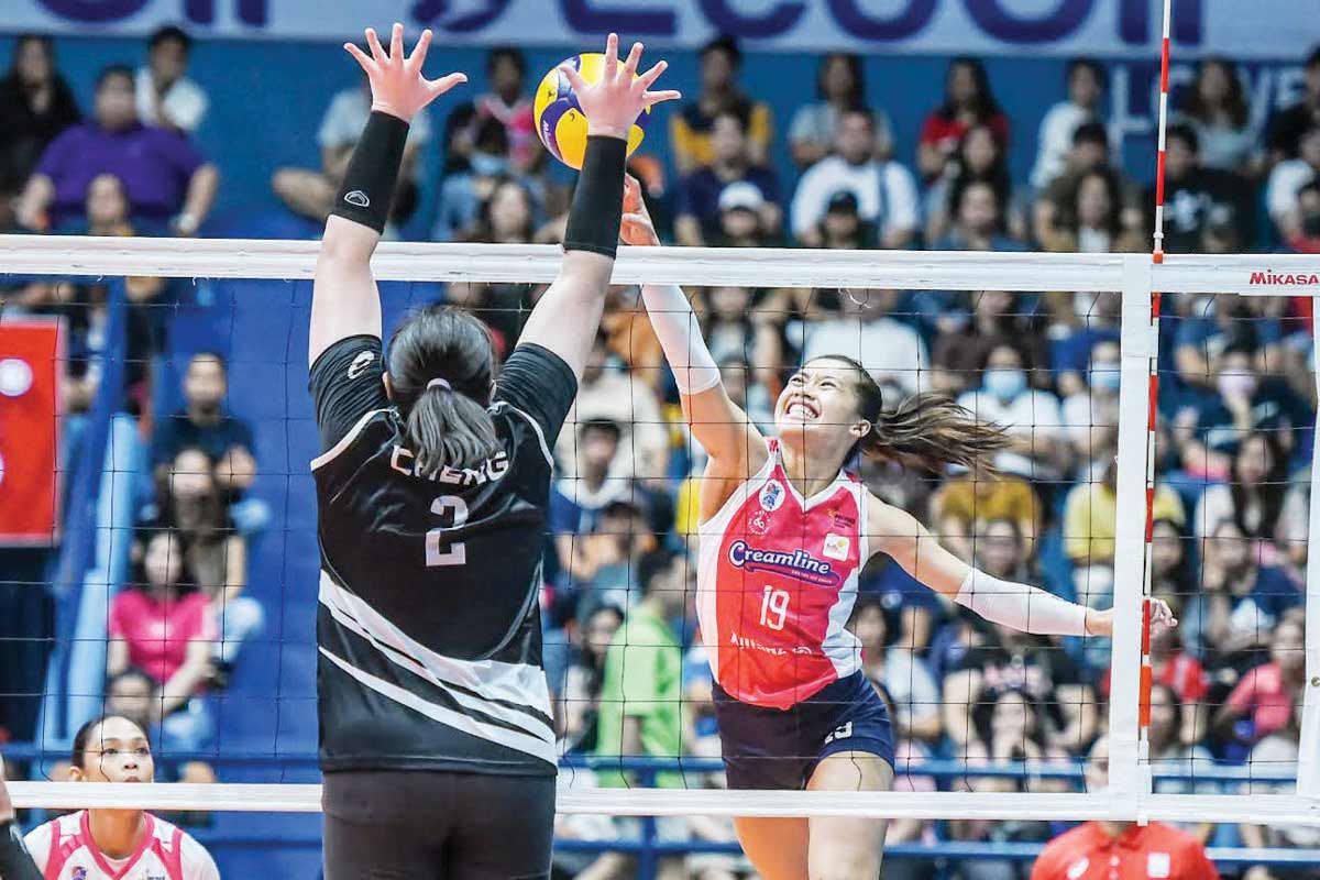 Negrense Pons shines, Creamline enters PVL semis