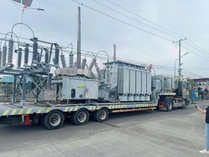 The 10 megavolt amperes mobile substation of MORE Power Iloilo arrives in Bacolod City on Saturday afternoon, August 24, 2024. It will be installed at the Alijis substation, whose 30/37 MVA power substation broke down on August 21, causing a massive power outage that affected more than 40,000 registered consumer households in the southeastern part of Bacolod. (Negros Power and Electric Corporation photo)