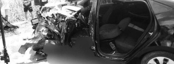 Woman dies in car crash