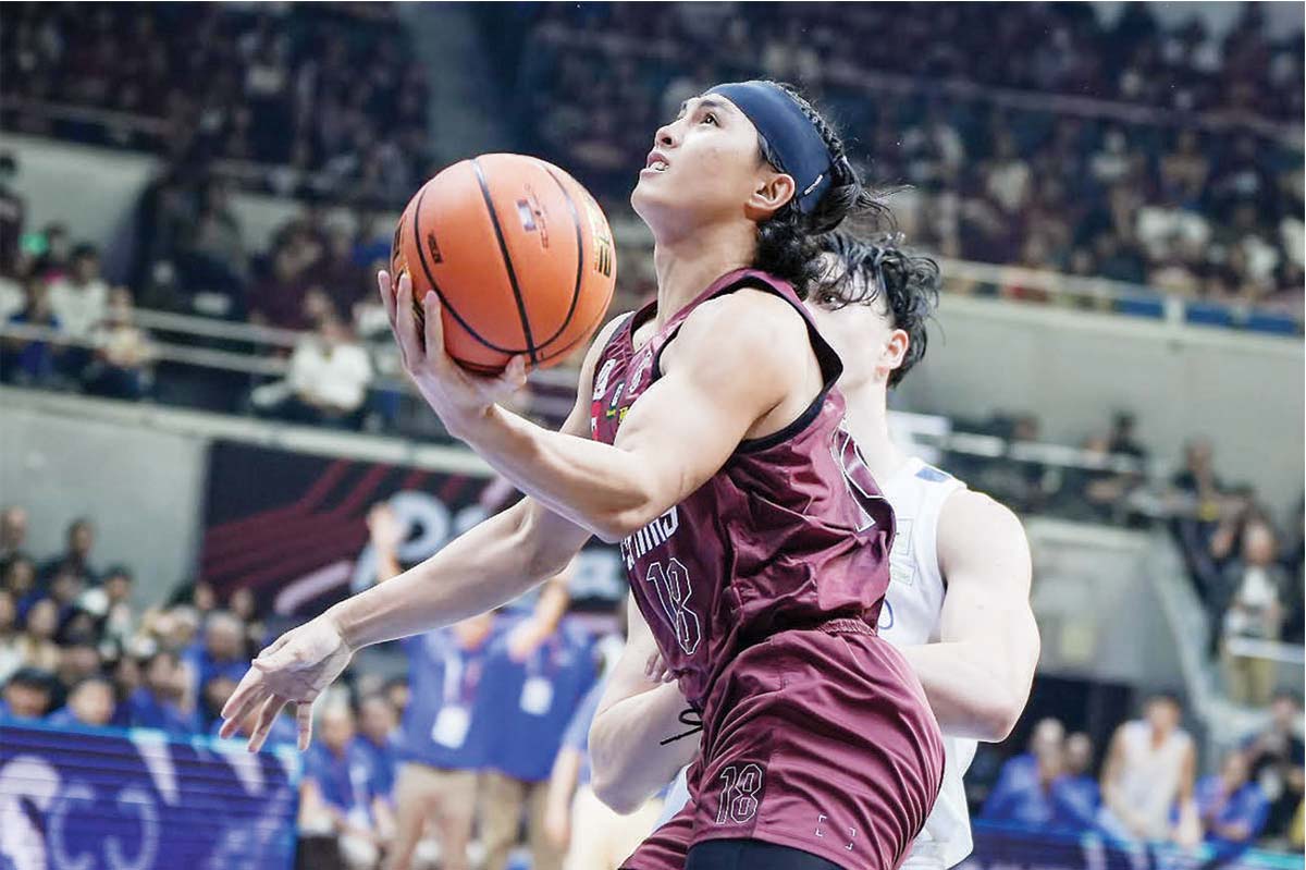 Negrense Alarcon misfires as UP dominates Ateneo in UAAP